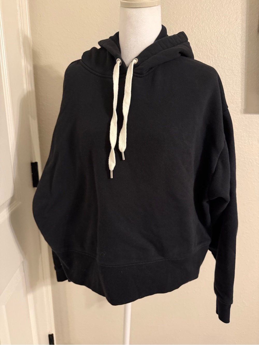 CALIA by Carrie Underwood Black Crew Hoodie Sweater with Cream Drawstrings